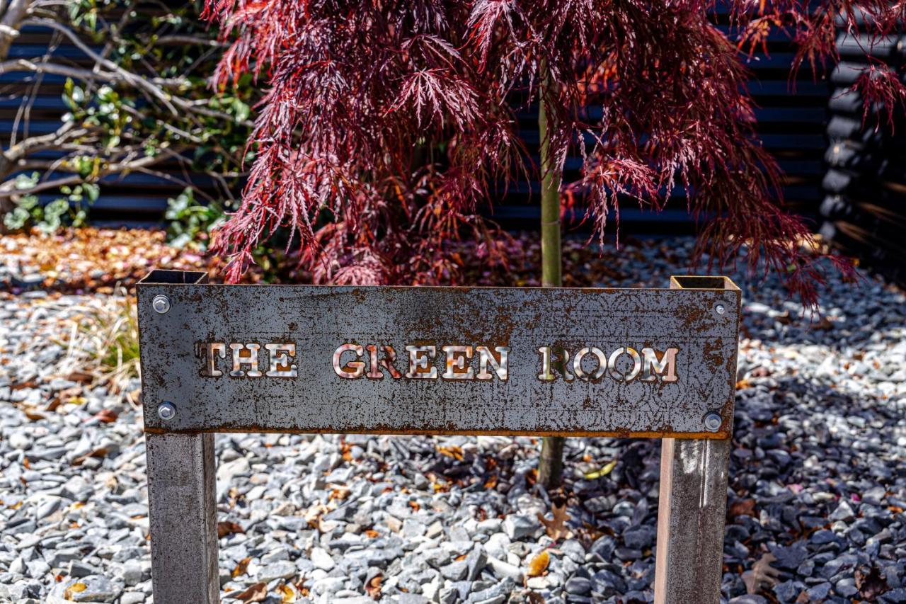 Magic On Maryburn - The Green Room Twizel Bagian luar foto
